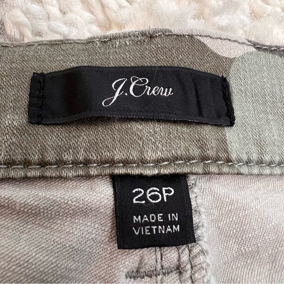 J. Crew Vintage Straight Cargo Cammo Pants - Picture 6 of 14